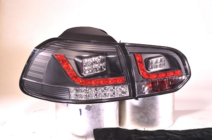 GOLF 6,TIPSKA RUCICA+OKVIR+KOZA/5 BRZINA